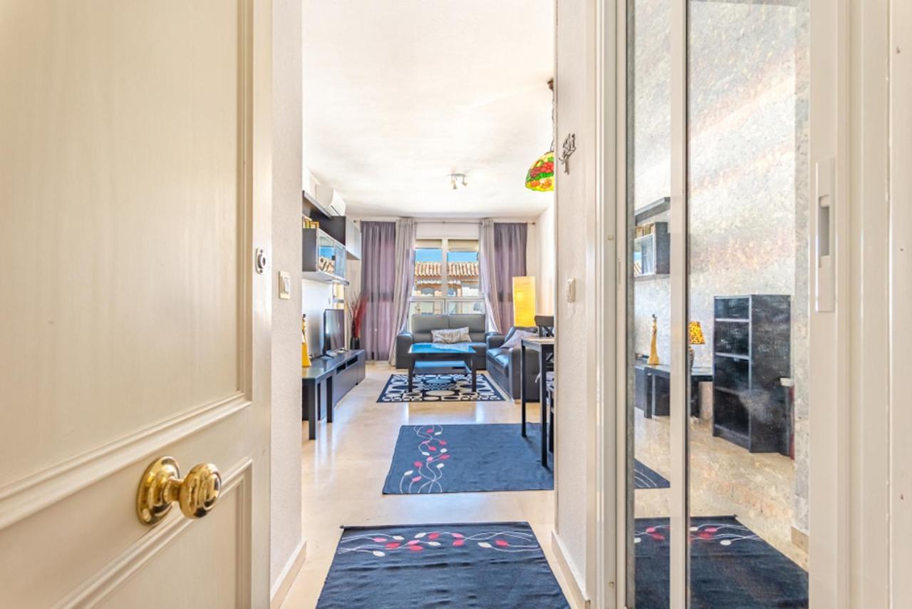 Appartement idéal pour chiller au soleil ! Fuengirola Extérieur photo